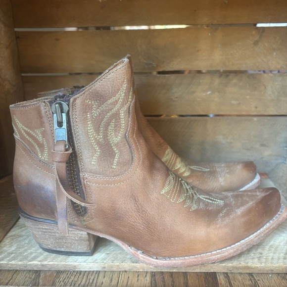 Freebird Wolfie Leather Ankle Booties Western Size 9 - Picture 2 of 13